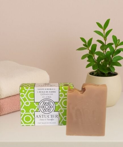 Savon naturel pour peau à imperfections – Géranium & Jojoba