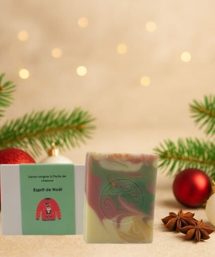 Savon Esprit de Noël – savon artisanal parfum frais et épicé en édition limitée